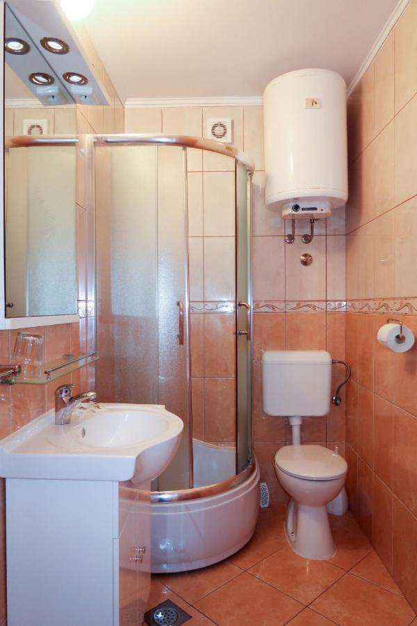 Apartment Ana - Rab166 By Interhome Barbat na Rabu Buitenkant foto