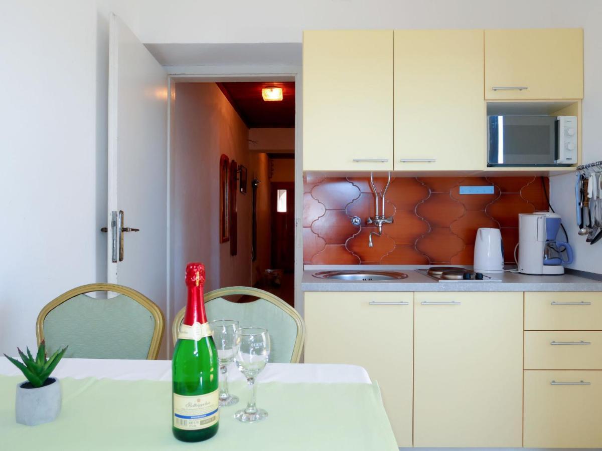 Apartment Ana - Rab166 By Interhome Barbat na Rabu Buitenkant foto